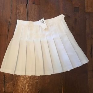 American Apparel High-Waist Pleated Skirt